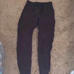 Lulu joggers